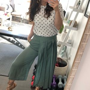 green linen cropped pants